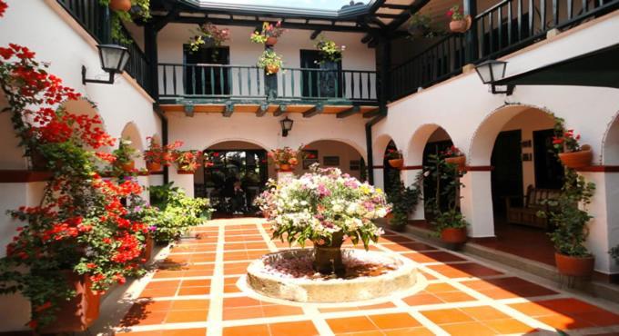 Hospederia La Roca Plaza Principal Bed and Breakfast Boyacá Exteriör bild