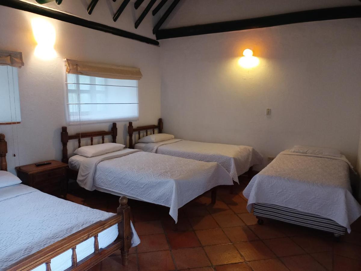 Hospederia La Roca Plaza Principal Bed and Breakfast Boyacá Exteriör bild