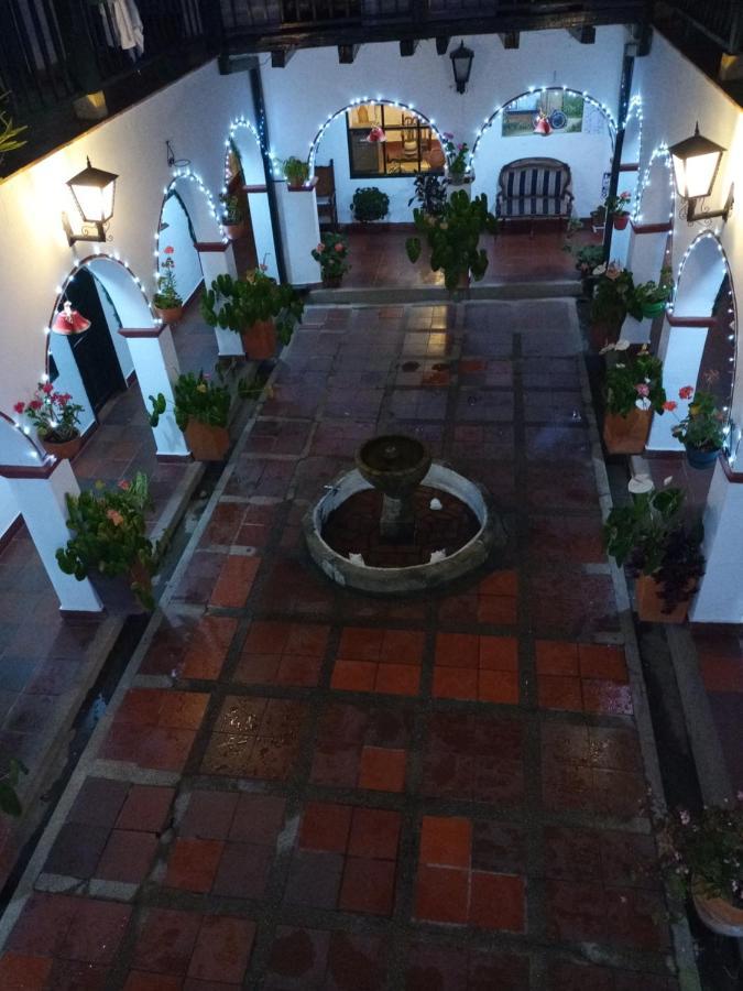 Hospederia La Roca Plaza Principal Bed and Breakfast Boyacá Exteriör bild