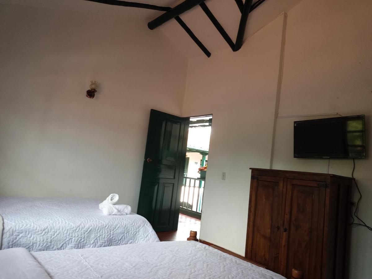 Hospederia La Roca Plaza Principal Bed and Breakfast Boyacá Exteriör bild
