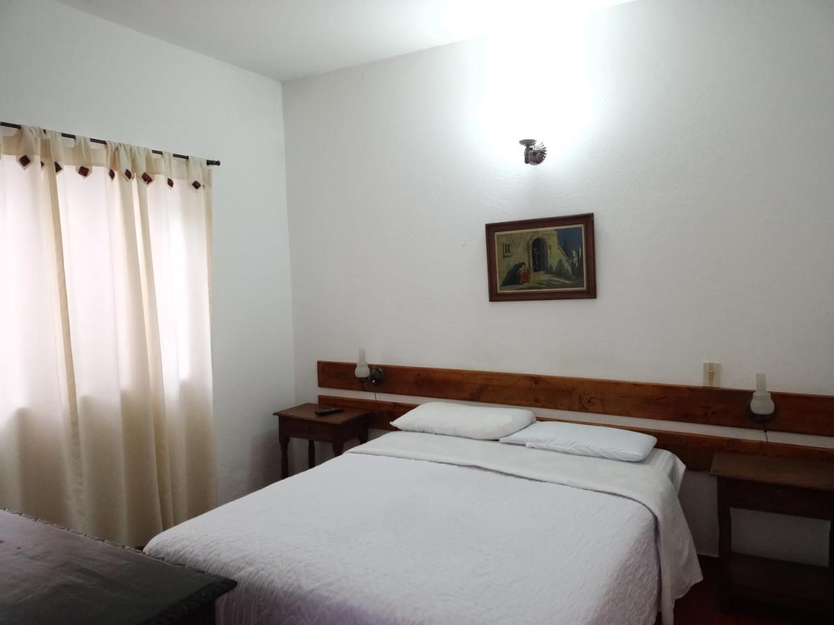 Hospederia La Roca Plaza Principal Bed and Breakfast Boyacá Exteriör bild