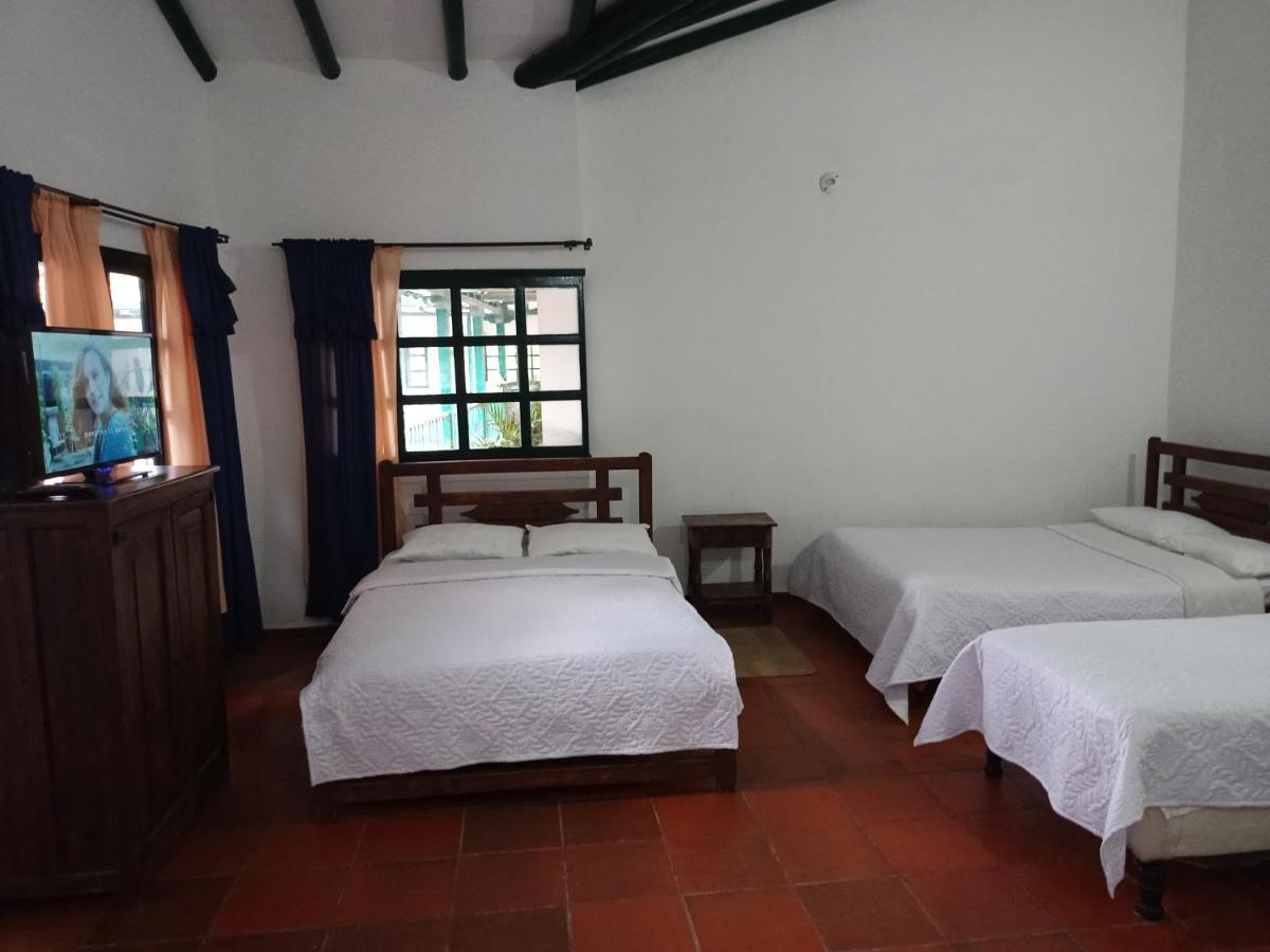 Hospederia La Roca Plaza Principal Bed and Breakfast Boyacá Exteriör bild
